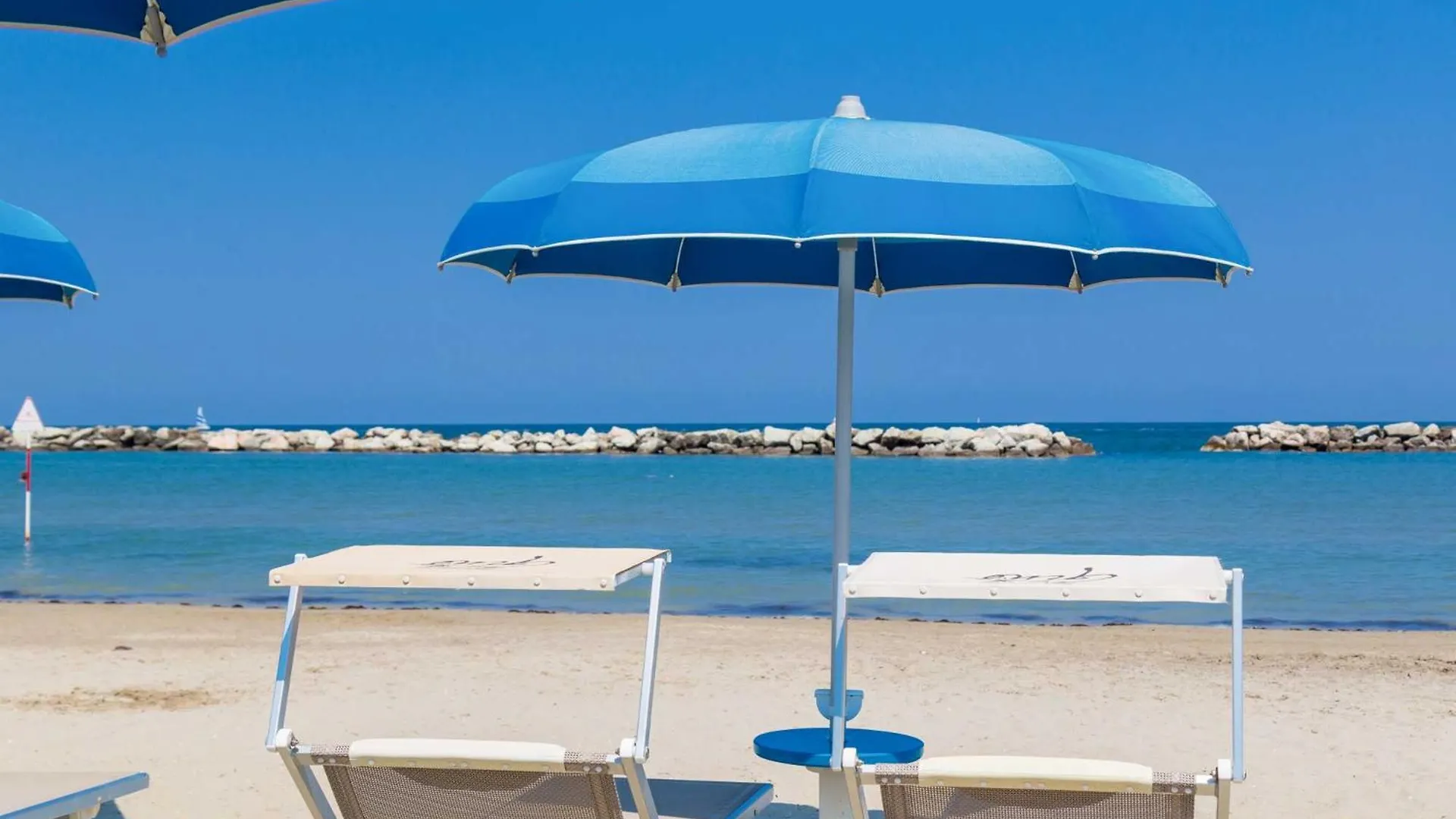 Azzurro Beach Hotel Igea Marina Bellaria-Igea Marina