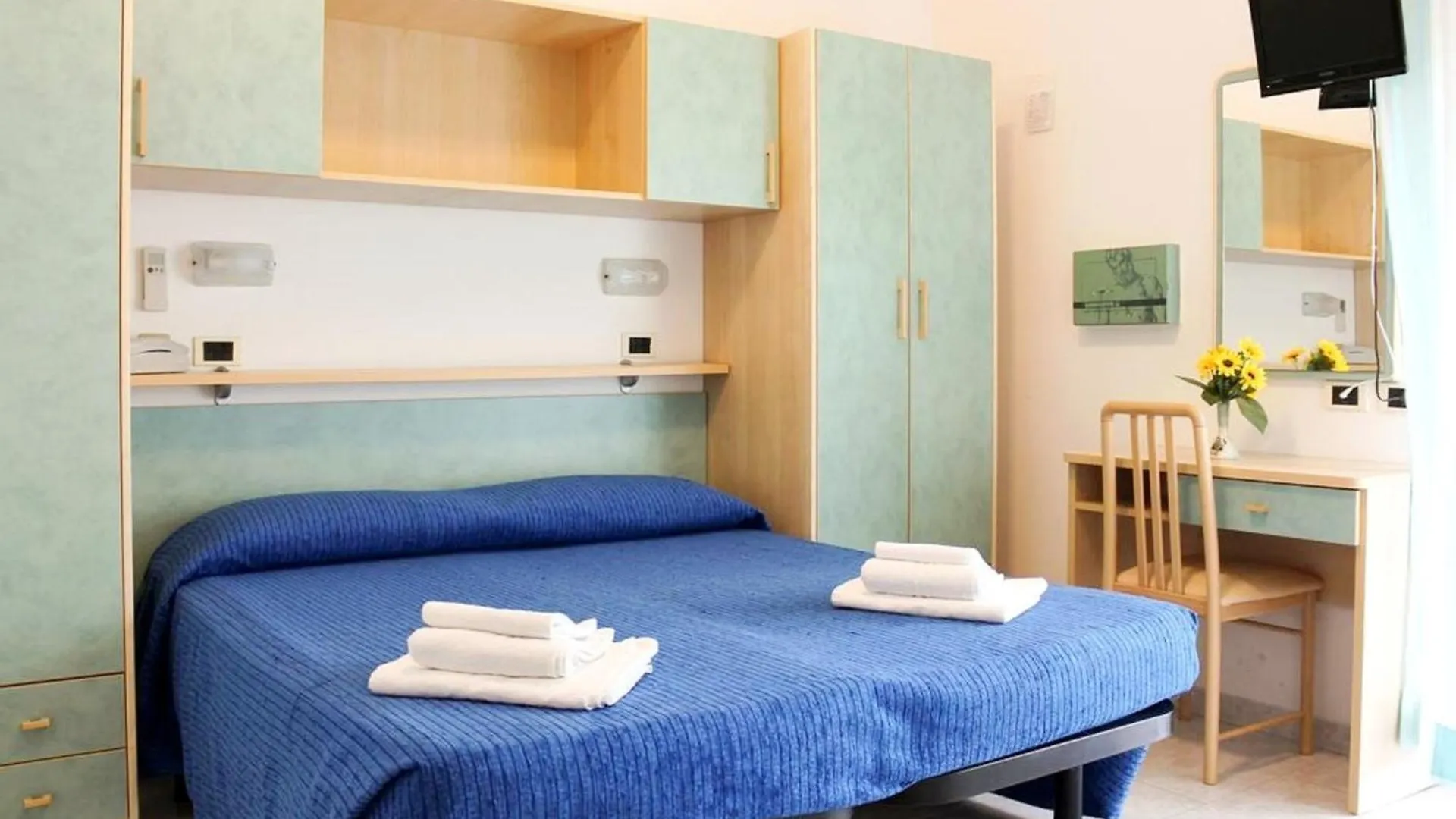 Azzurro Beach Hotel Igea Marina Bellaria-Igea Marina 3*,  Italien