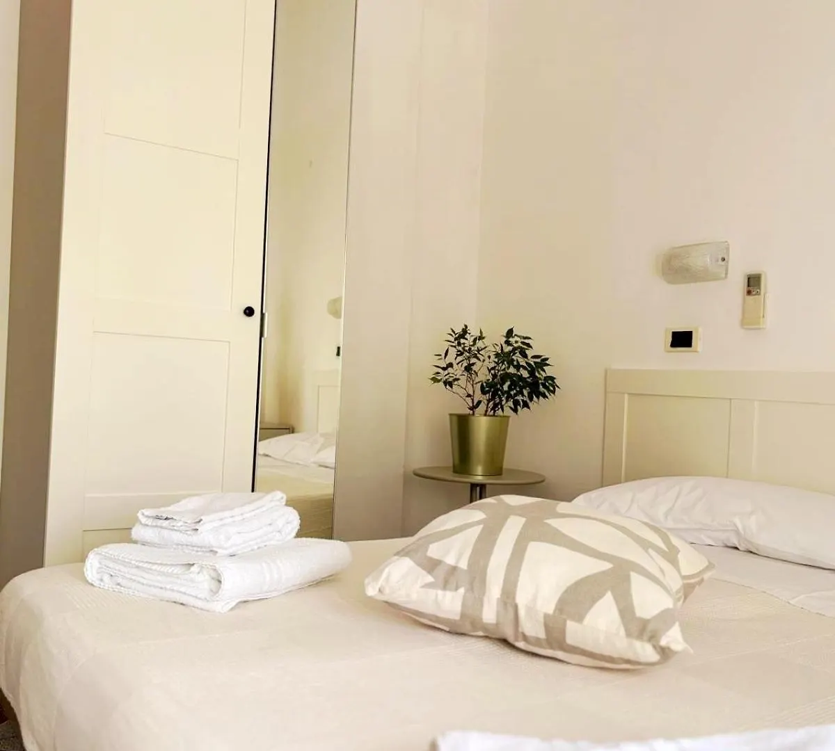 Azzurro Beach Hotel Igea Marina Bellaria-Igea Marina 3*,  Italien